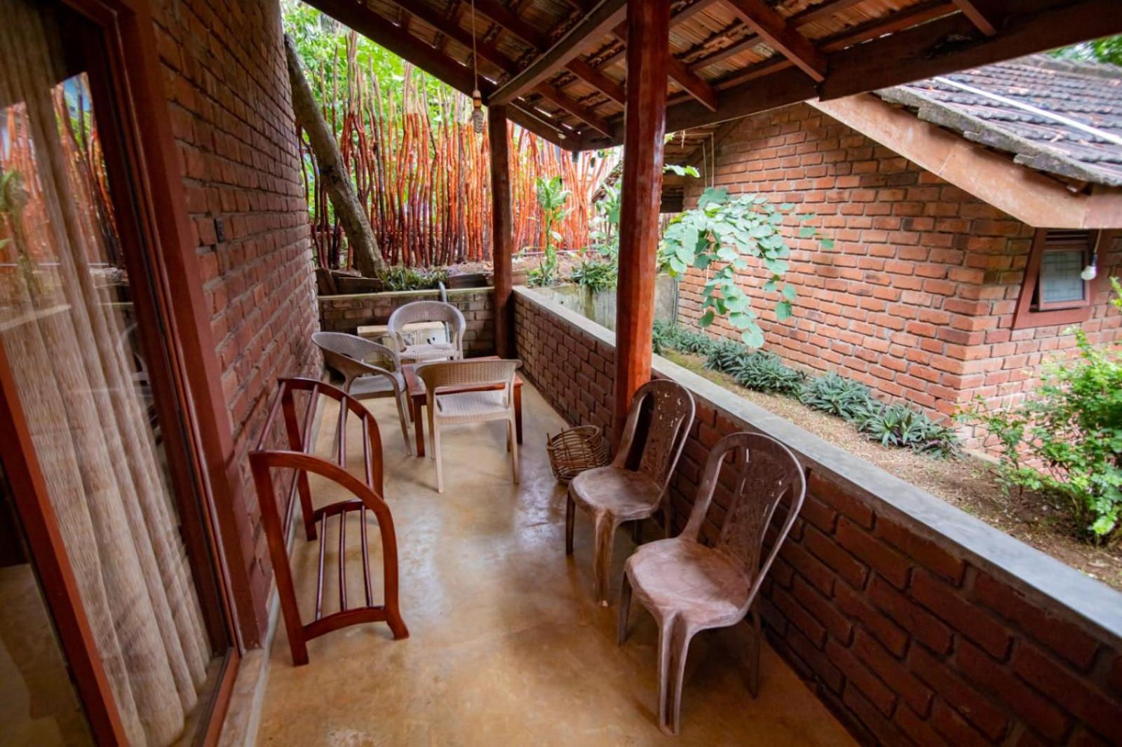 Click Hiriketiya Hotel Dikwella Exterior foto