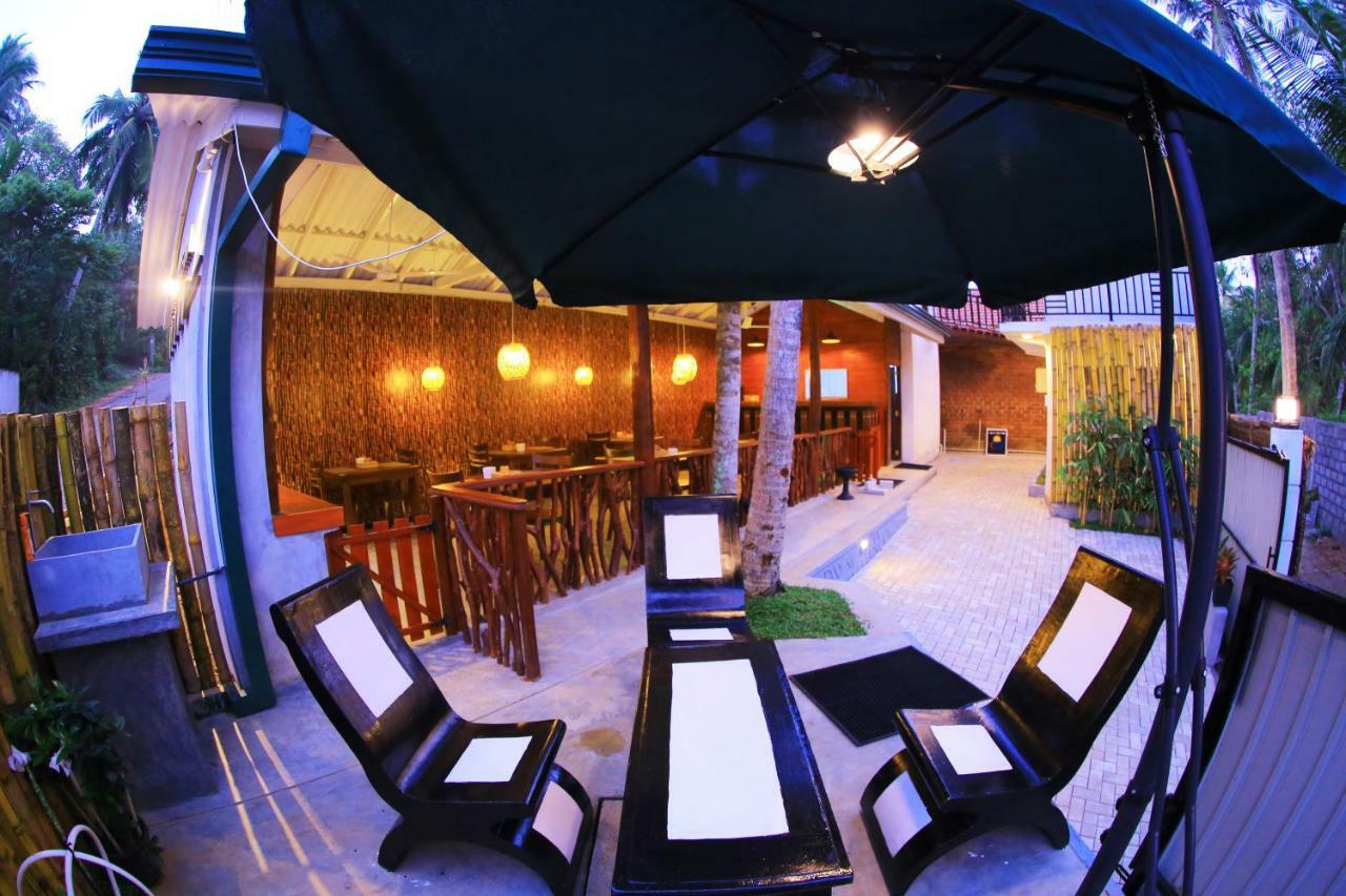Click Hiriketiya Hotel Dikwella Exterior foto